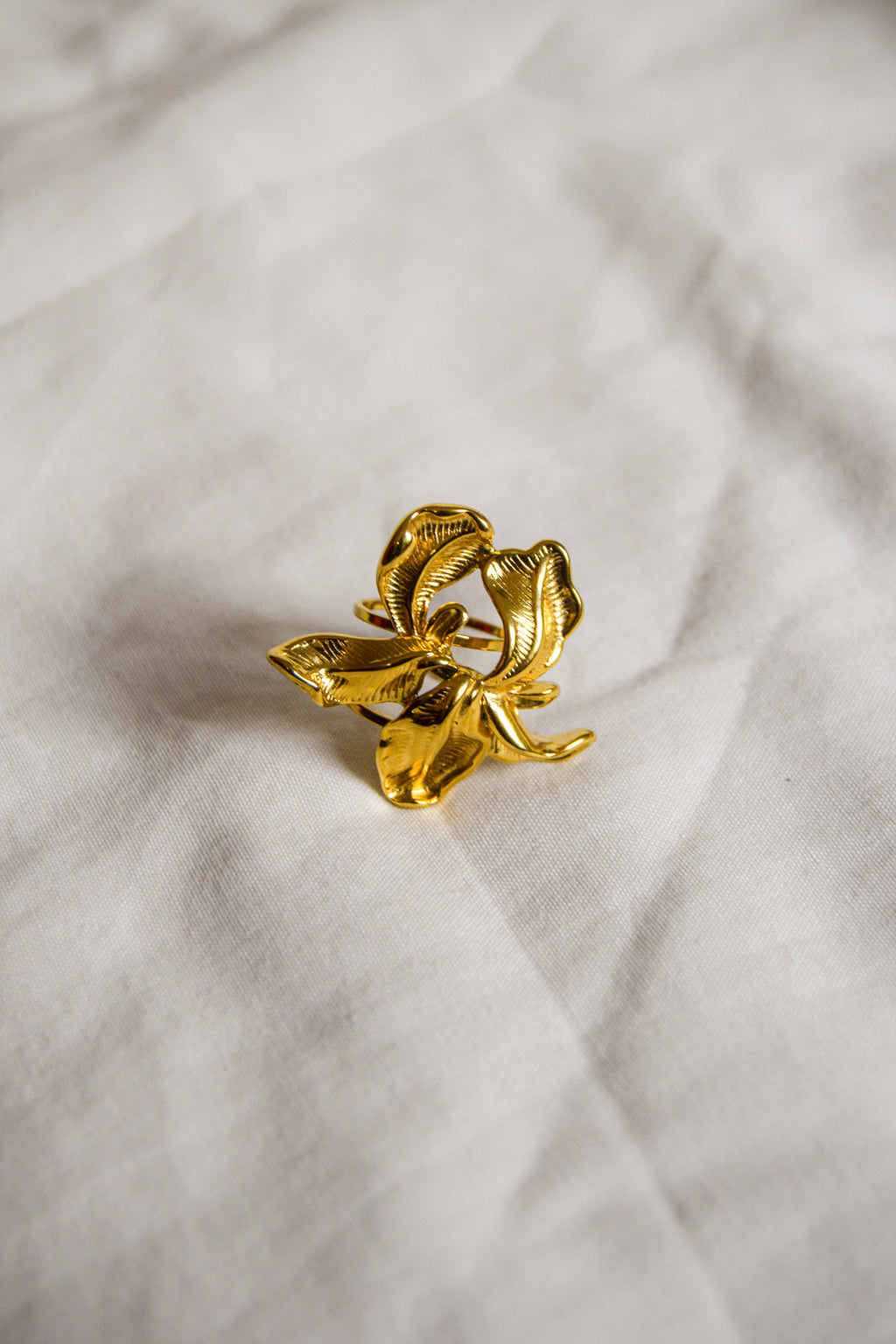 Anel dourado Flor Grande