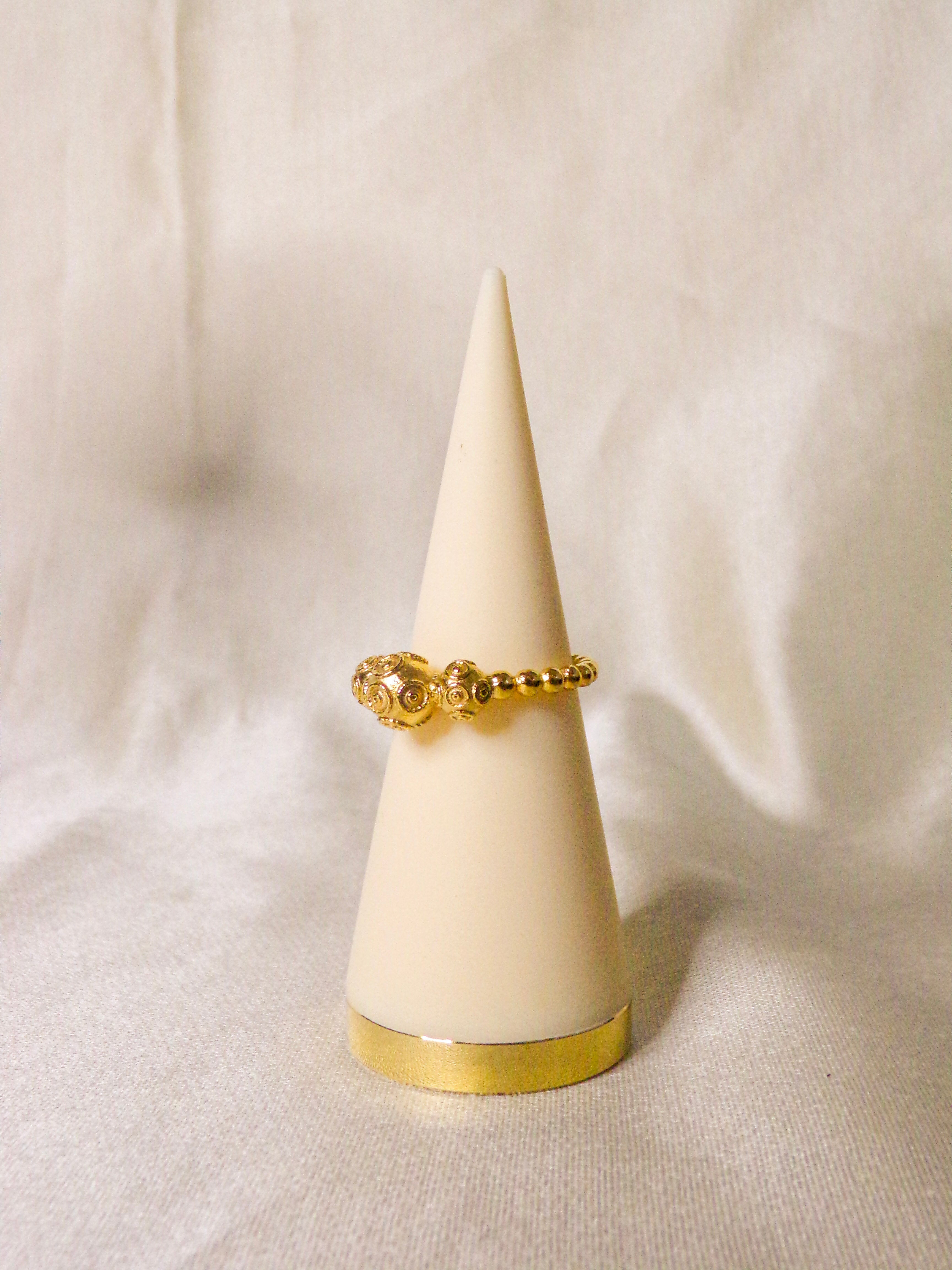 Anel dourado bolas de Viana