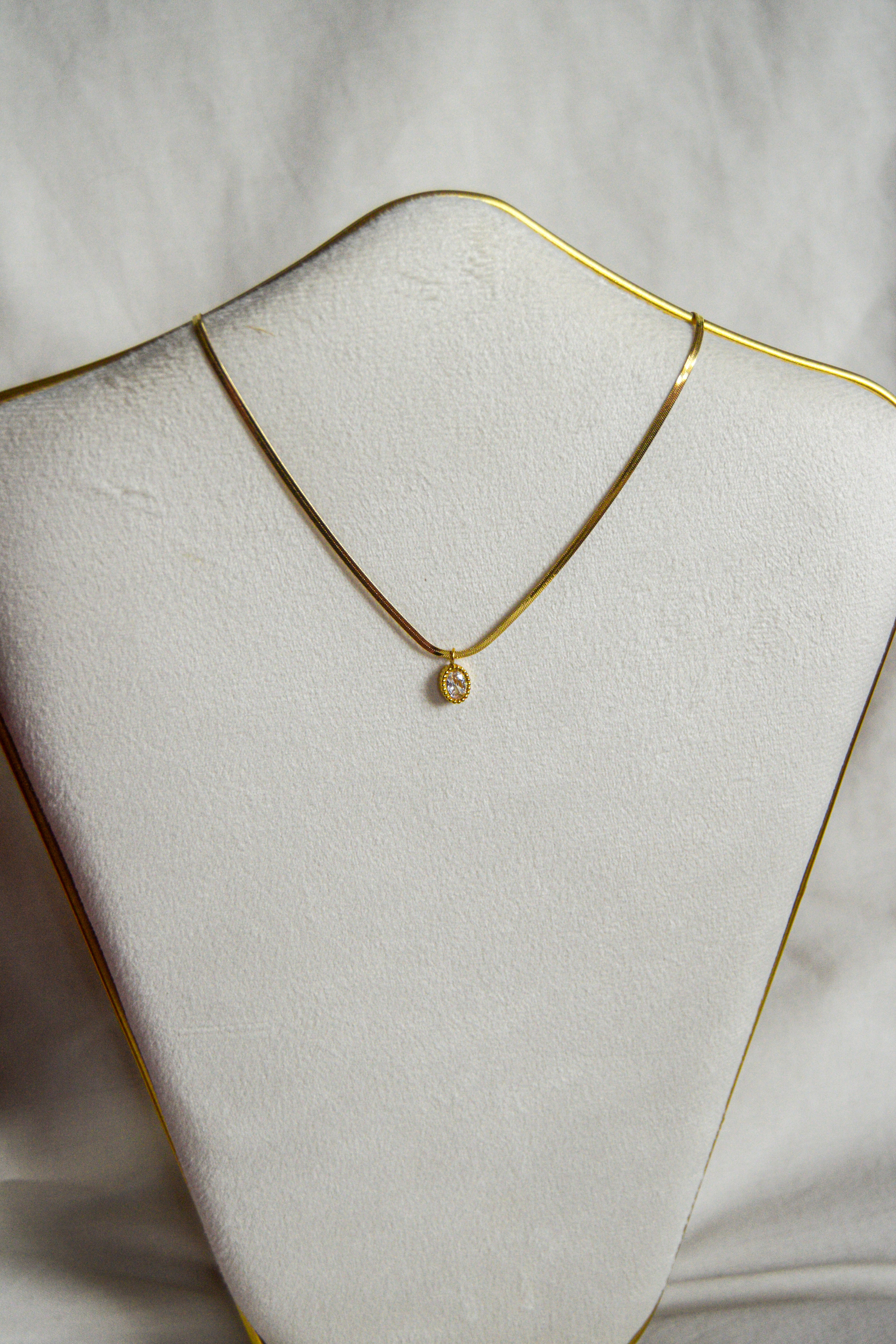 Colar pendente simples