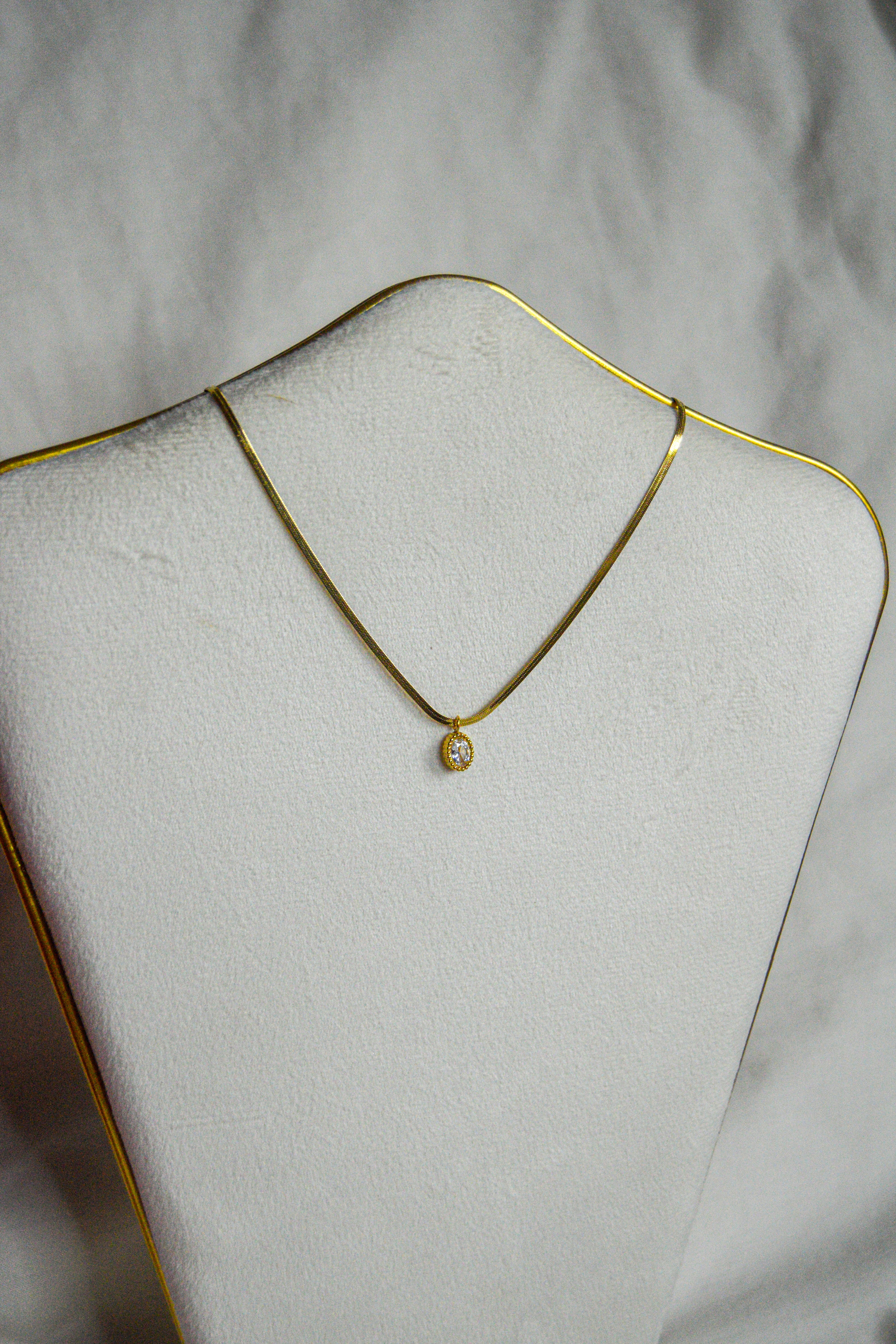 Colar pendente simples