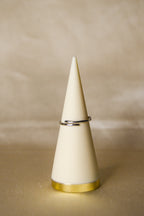 Anel prateado pedra brilhante