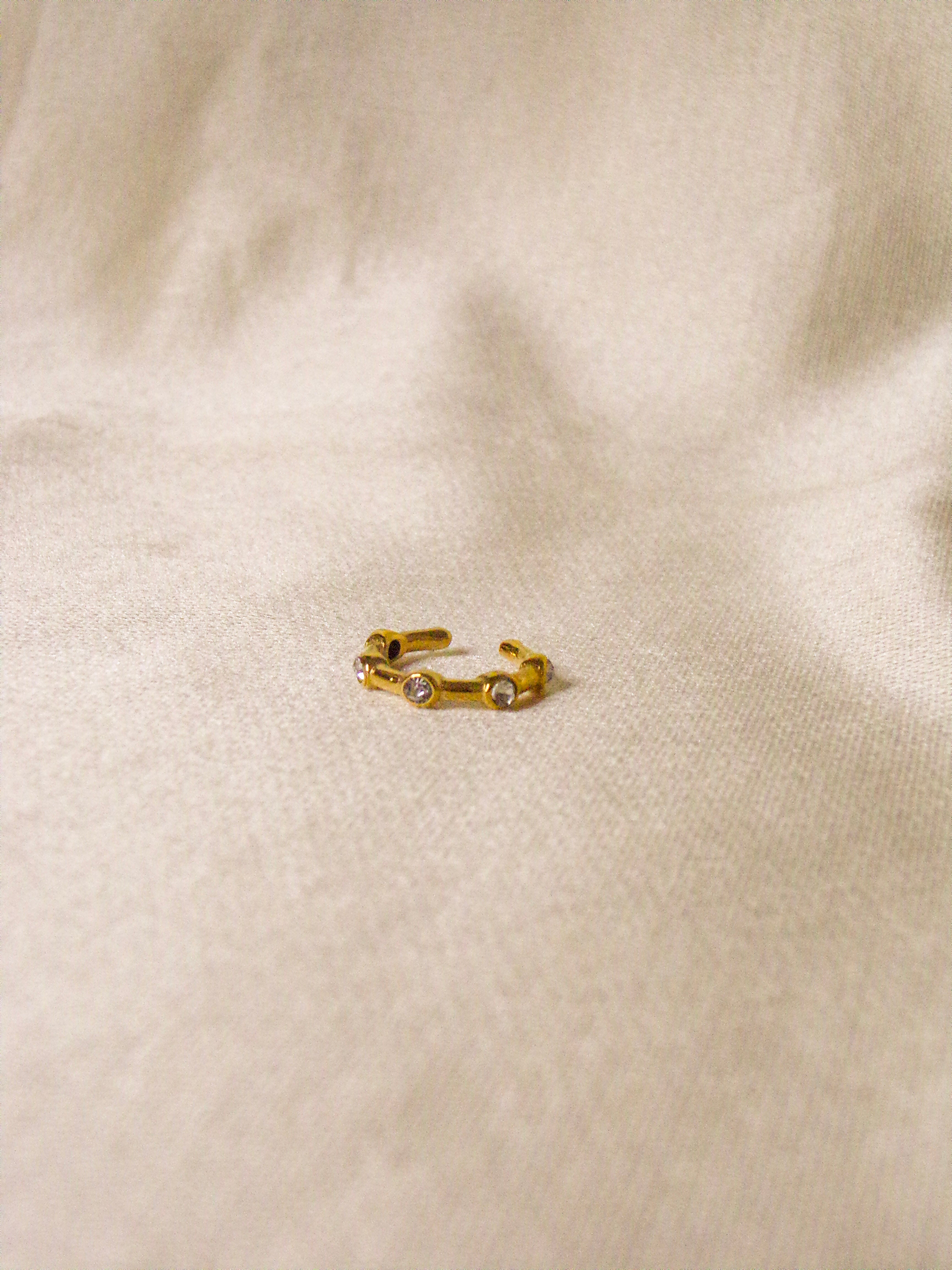 Earcuff dourado grande