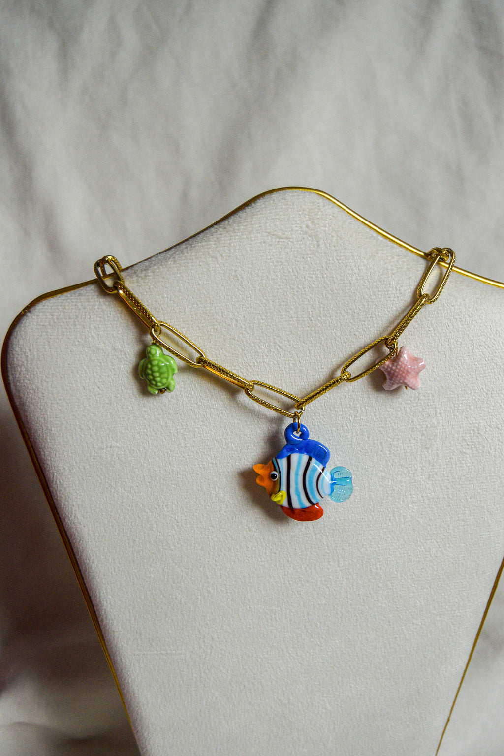 Charm necklace peixe