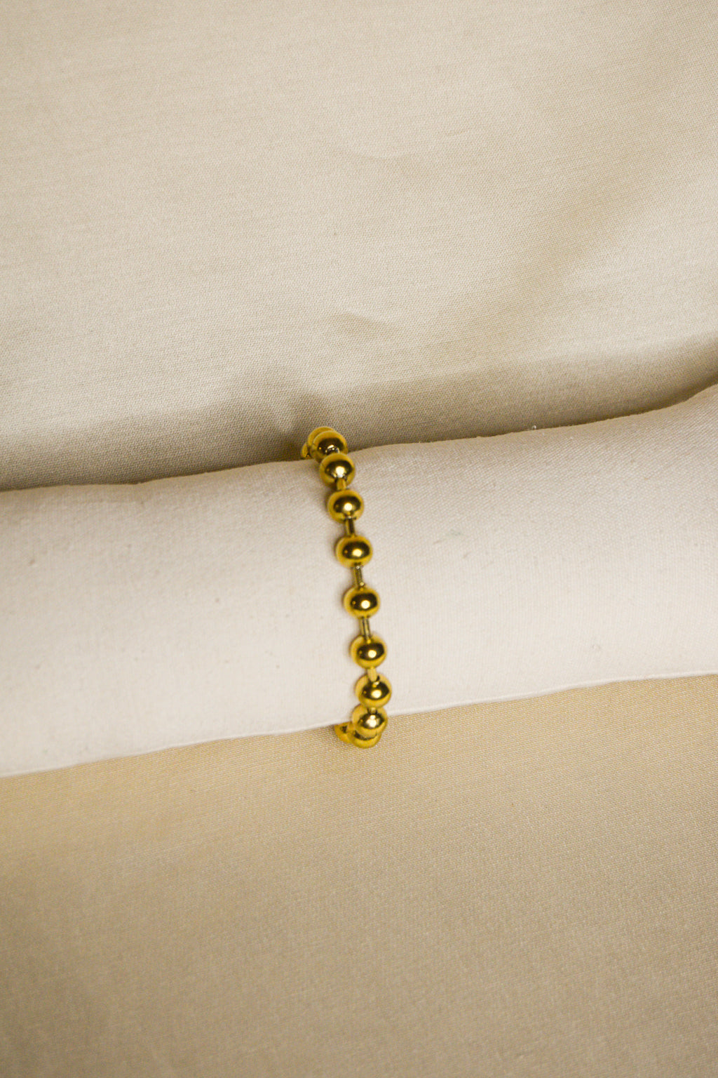 Pulseira dourada bolas grandes