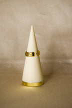 Anel dourado tranças