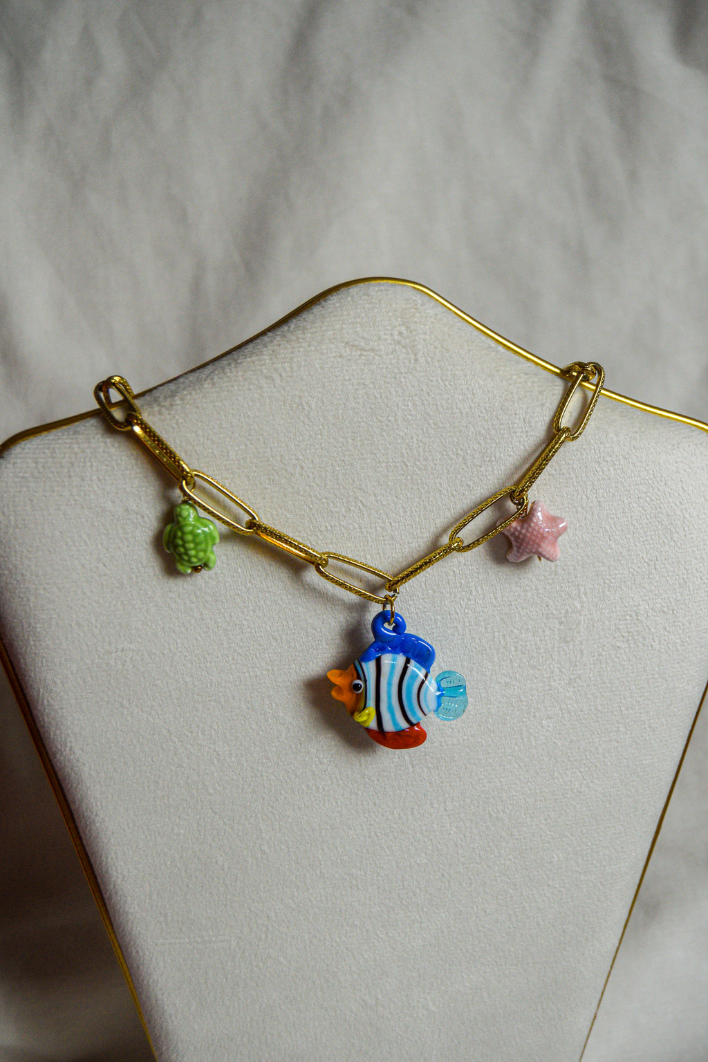Charm necklace peixe