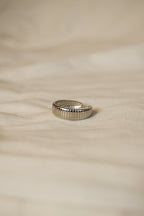 Anel prateado listas