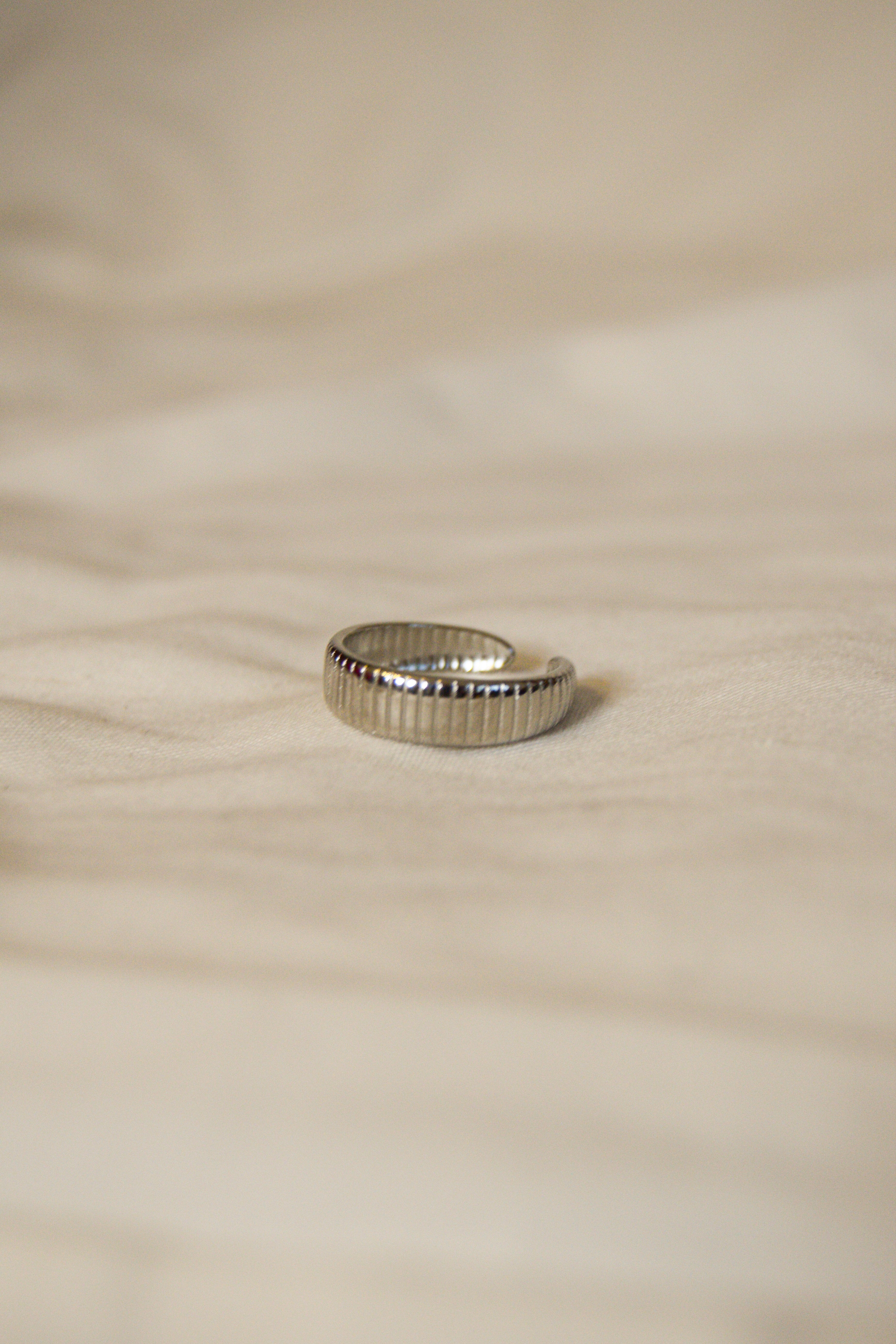 Anel prateado listas