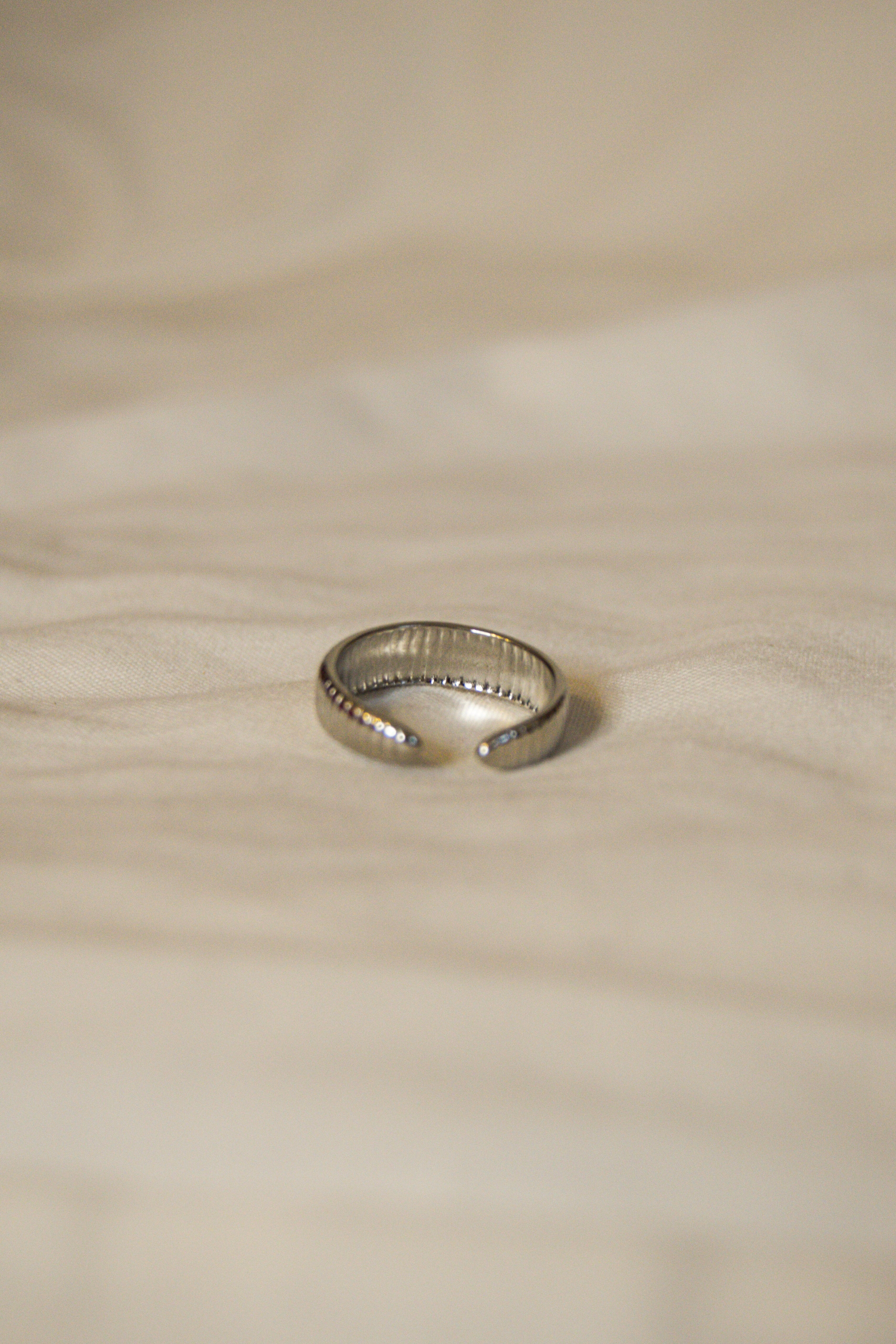 Anel prateado listas