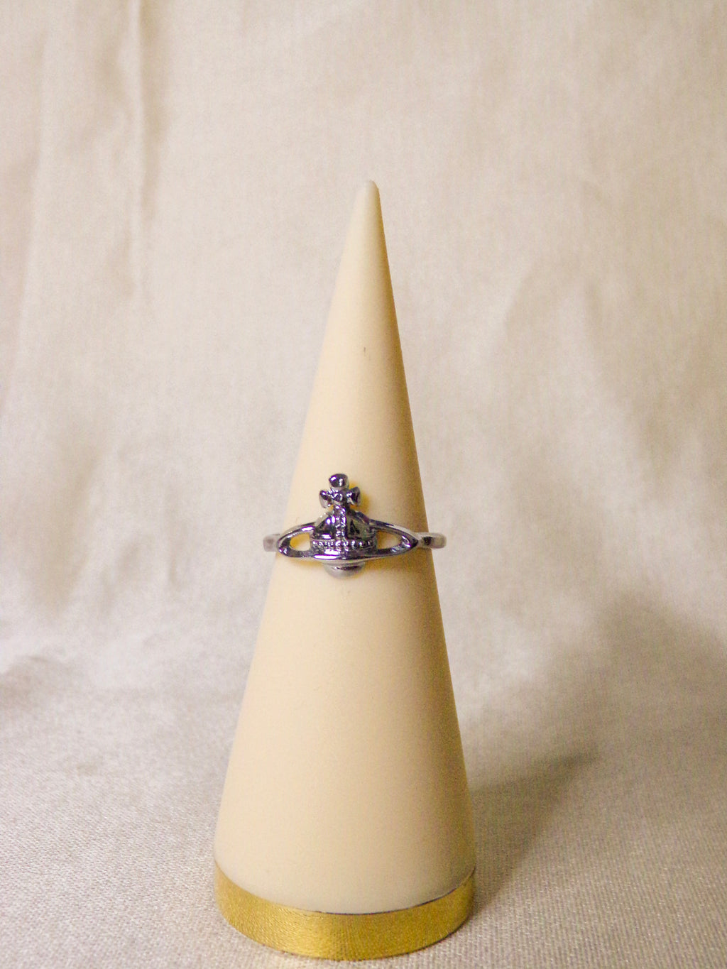 Anel estilo Vivienne Westwood