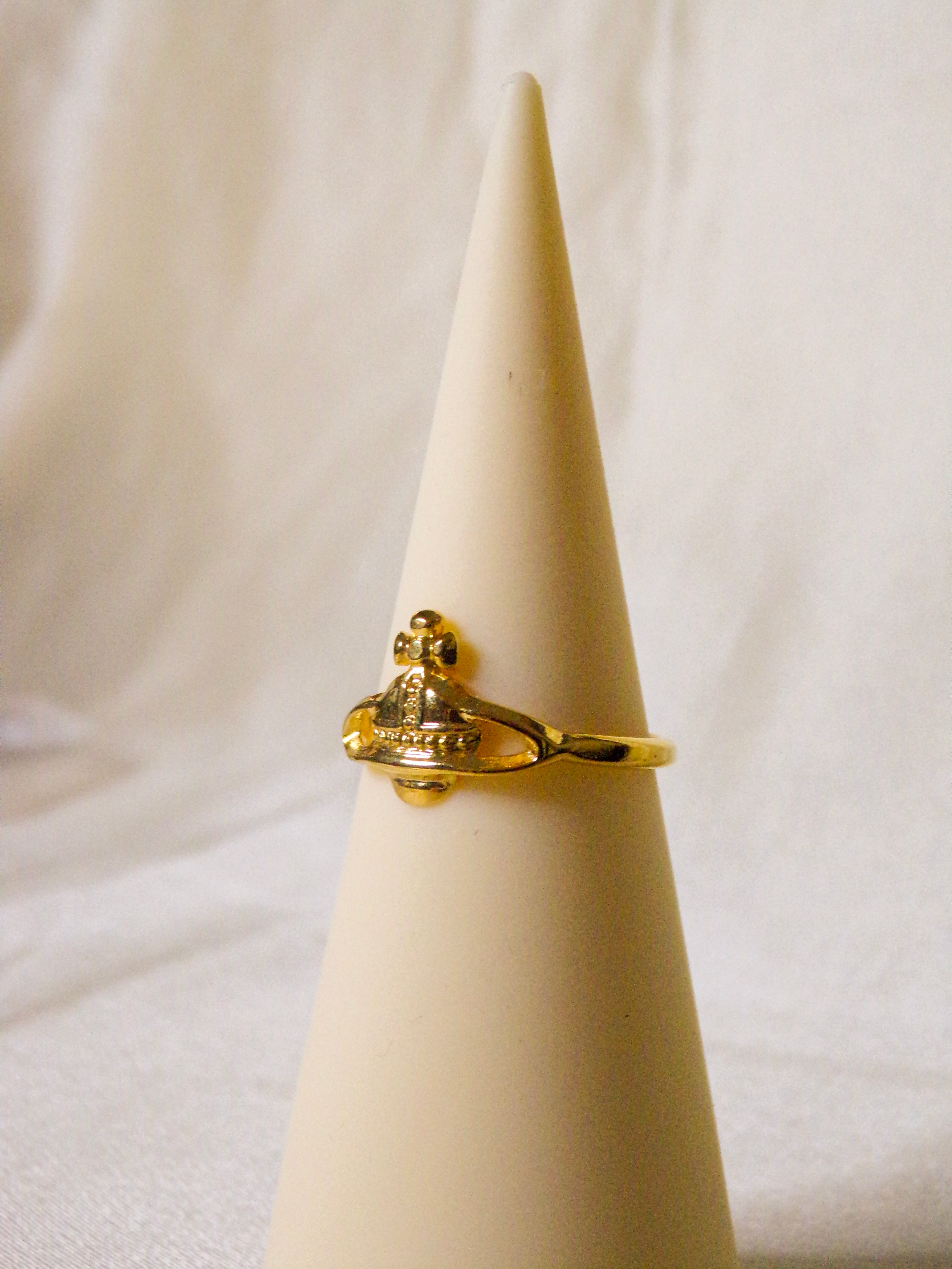 Anel estilo Vivienne Westwood