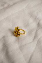 Anel dourado Flor