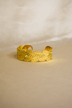 Pulseira dourada folhas