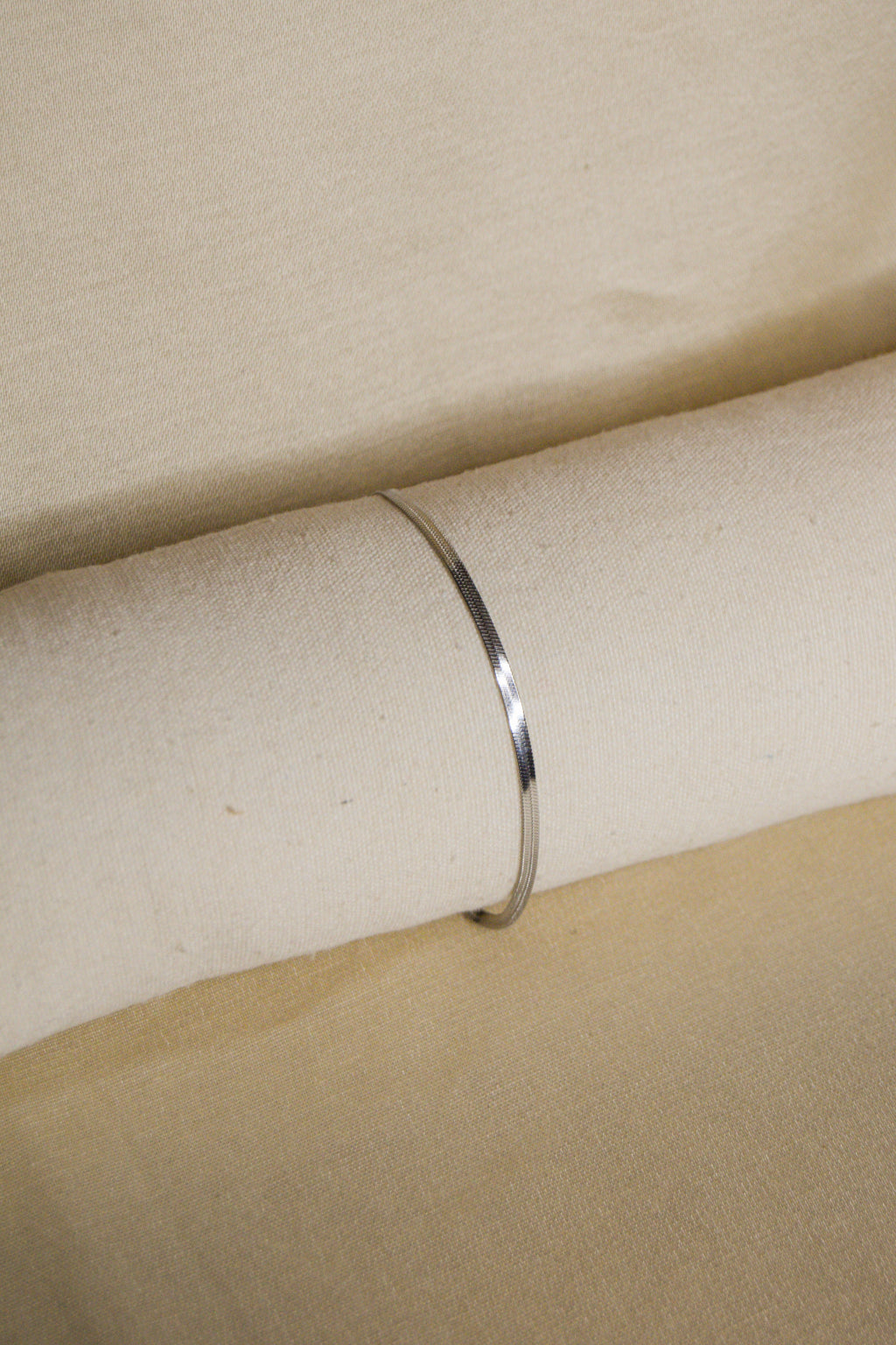 Pulseira fina lisa