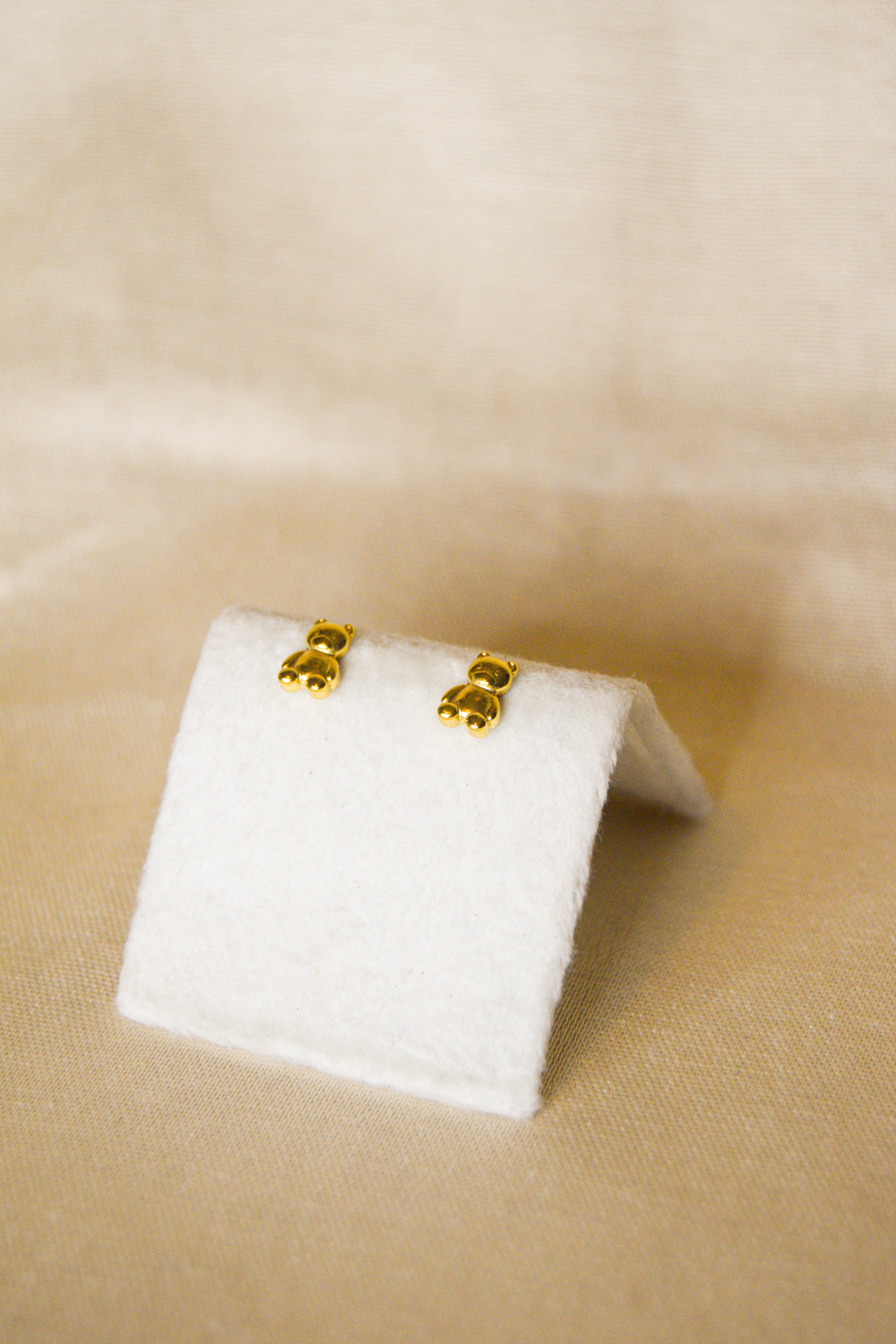 Brincos dourados ursinhos