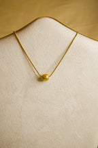 Colar dourado pedra Viana