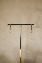 Argolas douradas pedra brilhante