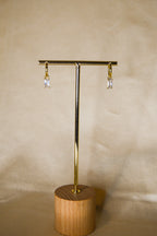 Argolas douradas pedra brilhante